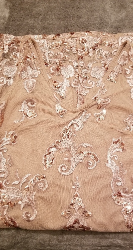 Dress - Picture 3 of 4